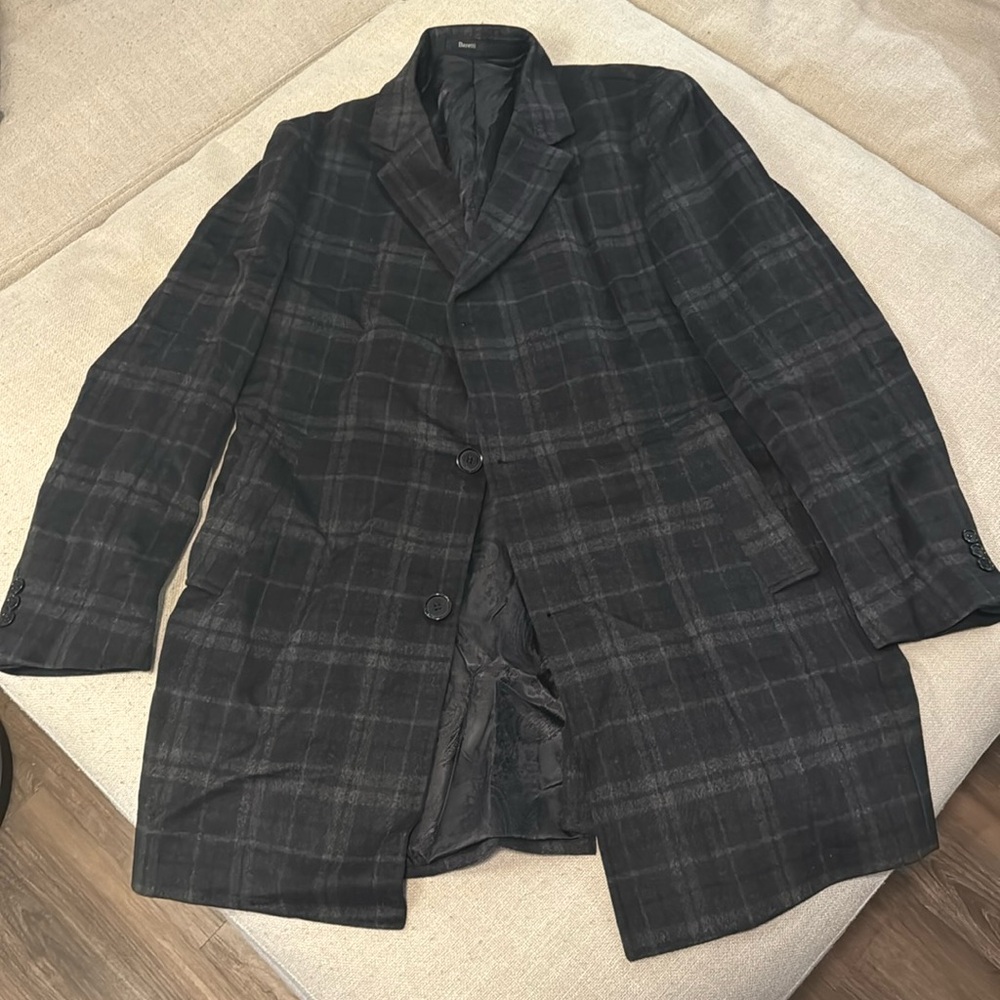 Italian men’s wool overcoat.  size 44R.  great condition.